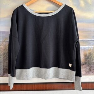 Women's Vuori Color Block Crewneck Sweatshirt
XS